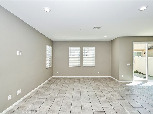 894 Harvest Avenue, Upland CA 91786