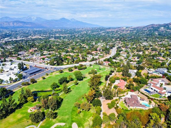 512 S Barranca Street, West Covina CA 91791