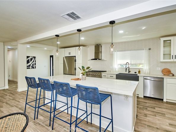 512 S Barranca Street, West Covina CA 91791