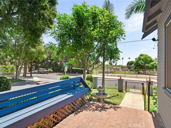 1063 E Rio Grande Street, Pasadena CA 91104