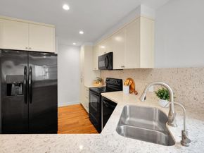 3235 Via Alicante 52, La Jolla CA 92037
