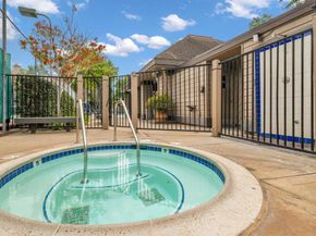 3235 Via Alicante 52, La Jolla CA 92037