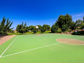 2669 Paradise Road, Carlsbad CA 92009