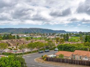 2251 Altisma Way 202, Carlsbad CA 92009