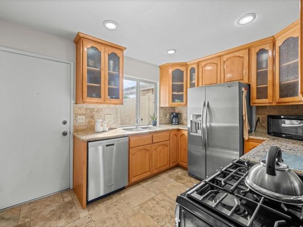 4395 Albatross Way, Oceanside CA 92057