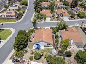 7911 Terraza Disoma, Carlsbad CA 92009