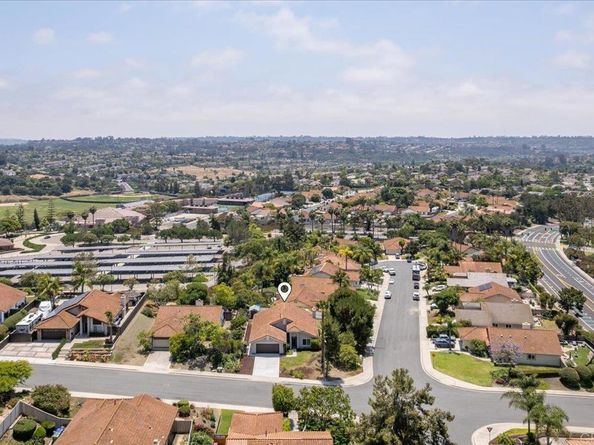 7911 Terraza Disoma, Carlsbad CA 92009