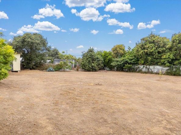 334 Date Avenue, Carlsbad CA 92008