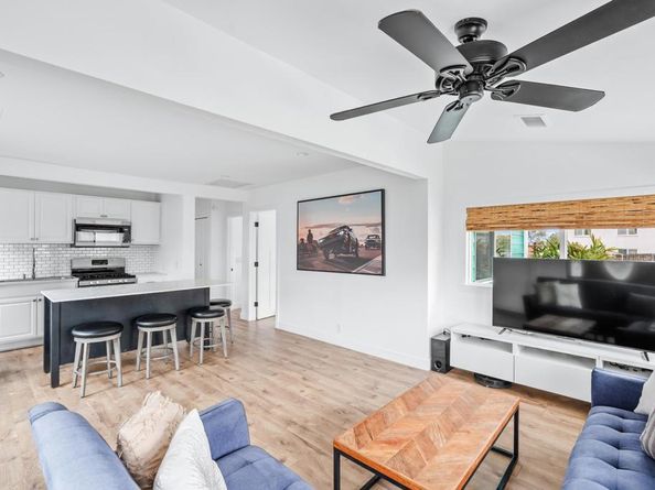 1009 S Cleveland Street, Oceanside CA 92054