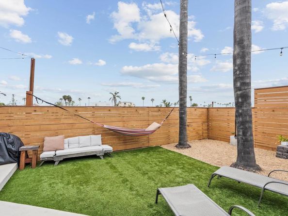 1009 S Cleveland Street, Oceanside CA 92054