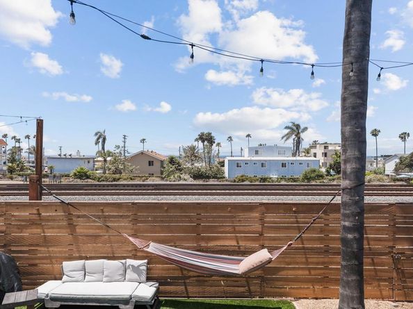 1009 S Cleveland Street, Oceanside CA 92054