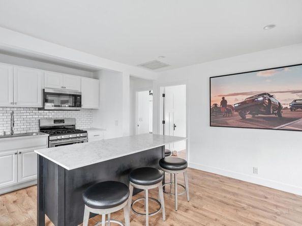 1009 S Cleveland Street, Oceanside CA 92054