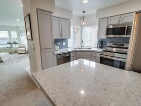 18752 Caminito Cantilena 176, San Diego CA 92128