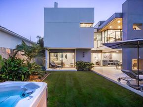 5170 Carlsbad Boulevard, Carlsbad CA 92008