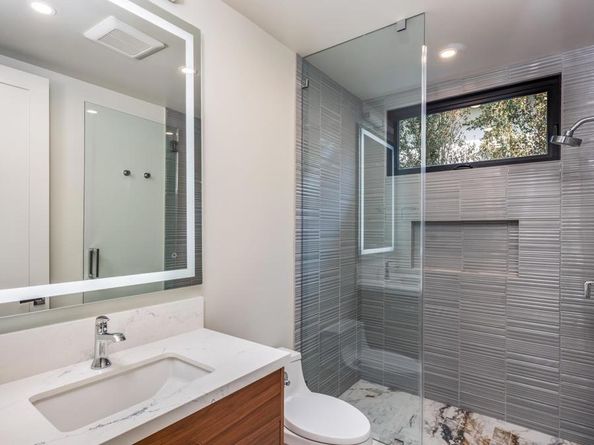 5170 Carlsbad Boulevard, Carlsbad CA 92008
