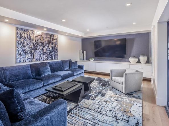 5170 Carlsbad Boulevard, Carlsbad CA 92008