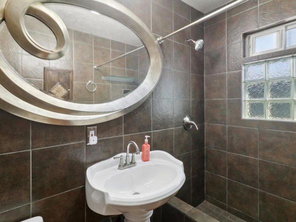 962 Hanover Street, San Diego CA 92114