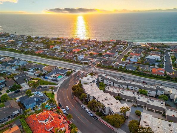 111 Calle Mayor, Redondo Beach CA 90277
