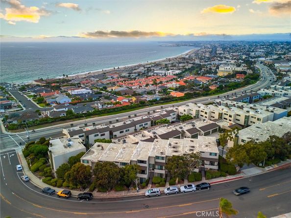 111 Calle Mayor, Redondo Beach CA 90277