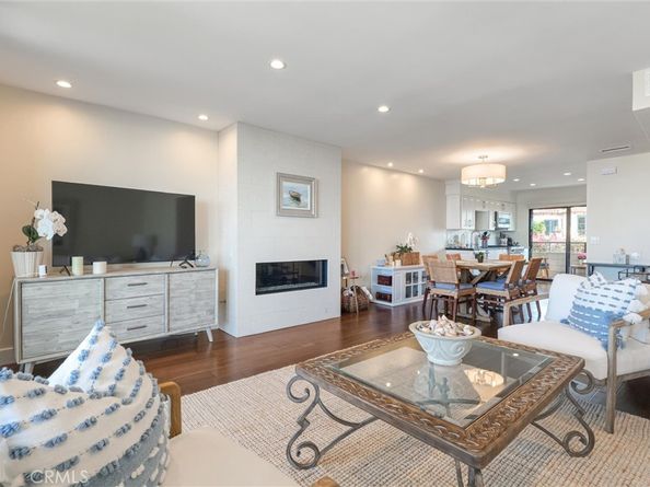 111 Calle Mayor, Redondo Beach CA 90277