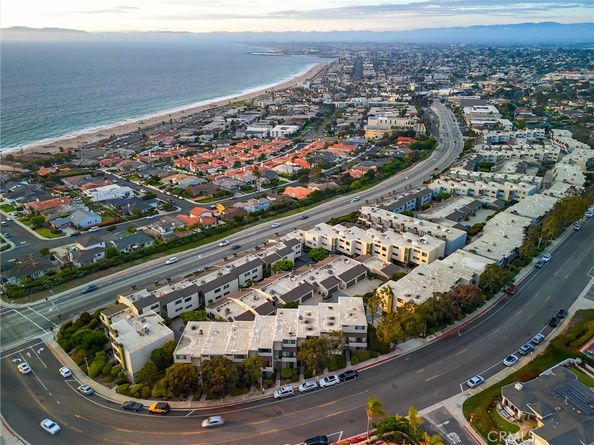 111 Calle Mayor, Redondo Beach CA 90277