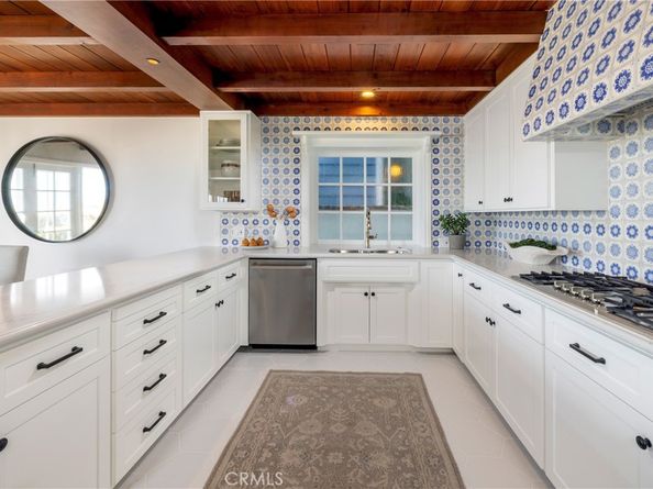 1516 E Oceanfront, Newport Beach CA 92661