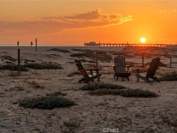 1516 E Oceanfront, Newport Beach CA 92661