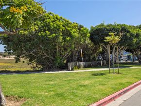 250 62nd Street, Newport Beach CA 93663