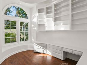 19 Harbor Pointe, Corona Del Mar CA 92625