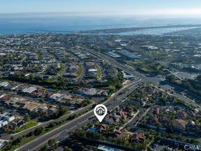 19 Harbor Pointe, Corona Del Mar CA 92625