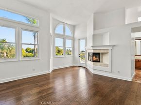 19 Harbor Pointe, Corona Del Mar CA 92625