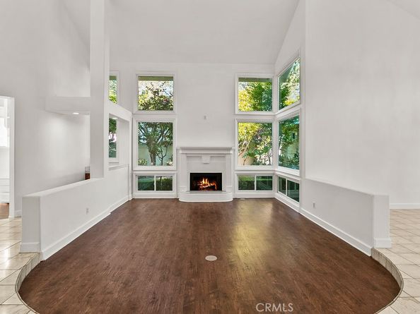 19 Harbor Pointe, Corona Del Mar CA 92625