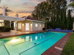 19 Harbor Pointe, Corona Del Mar CA 92625