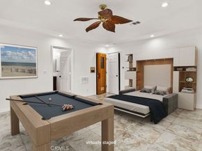 19 Harbor Pointe, Corona Del Mar CA 92625