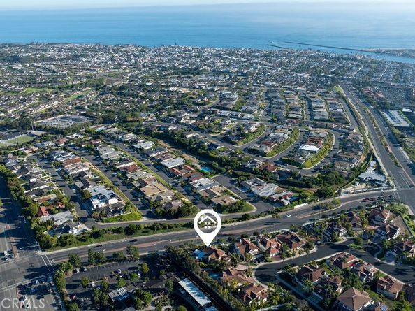 19 Harbor Pointe, Corona Del Mar CA 92625