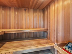 19 Harbor Pointe, Corona Del Mar CA 92625