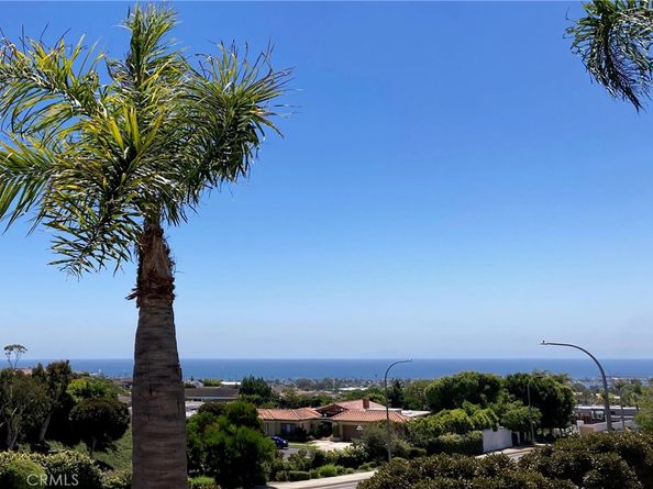 19 Harbor Pointe, Corona Del Mar CA 92625