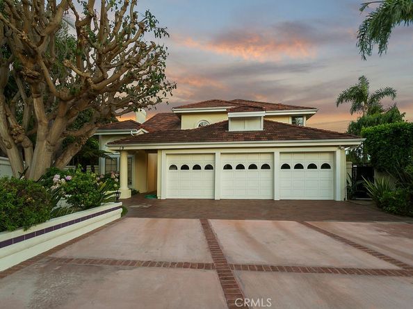 19 Harbor Pointe, Corona Del Mar CA 92625