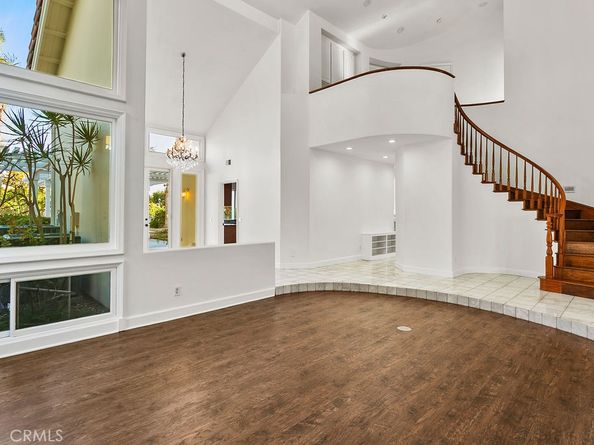 19 Harbor Pointe, Corona Del Mar CA 92625