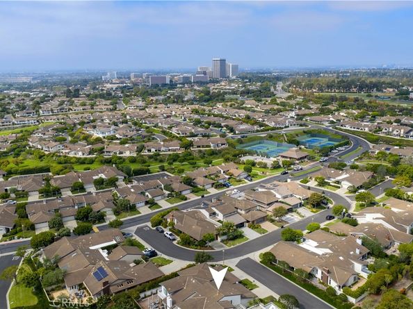 10 Shoal Drive, Corona Del Mar CA 92625