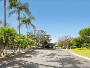 10 Shoal Drive, Corona Del Mar CA 92625