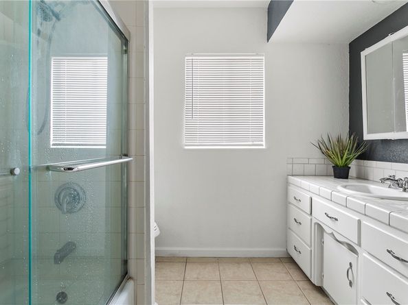 608 W G Street, Ontario CA 91762