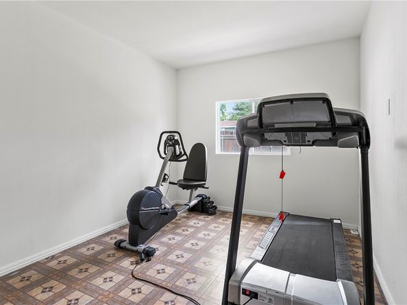 608 W G Street, Ontario CA 91762