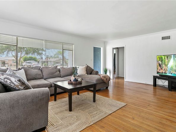 608 W G Street, Ontario CA 91762