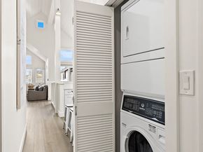 207 40th, Newport Beach CA 92663