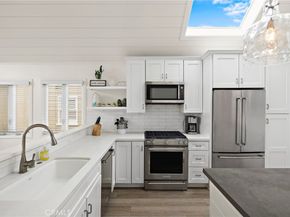 207 40th, Newport Beach CA 92663