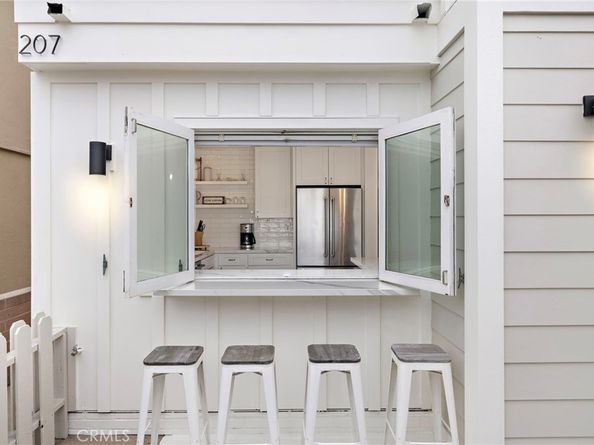 207 40th, Newport Beach CA 92663