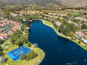 13 Milkwood 111, Rancho Santa Margarita CA 92688