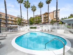 4760 Templeton Street 3226, Los Angeles CA 90032