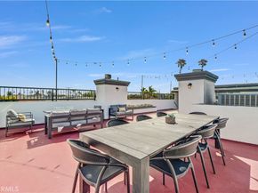 179 Pomona, Long Beach CA 90803